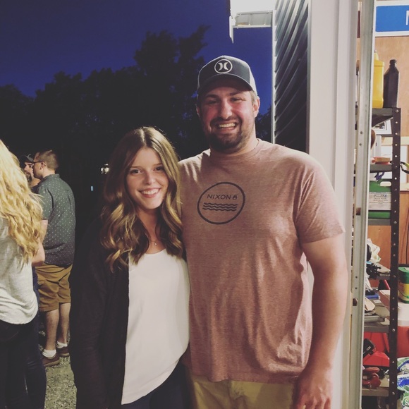 Meet your Posher, Alyssa - Picture 1 of 1